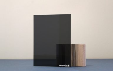 Getöntes Glas